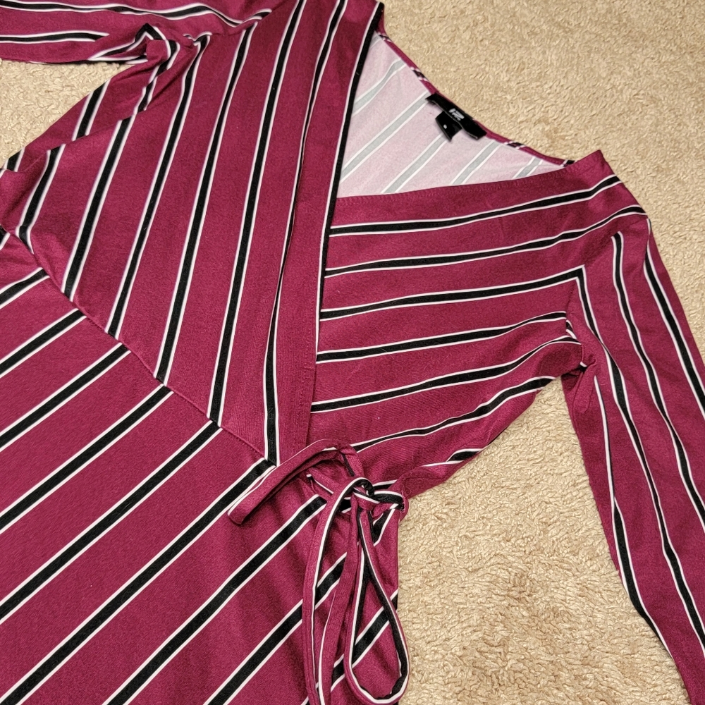 iZ Byer Burgundy Stripe Dress (S) - Picture 2 of 4